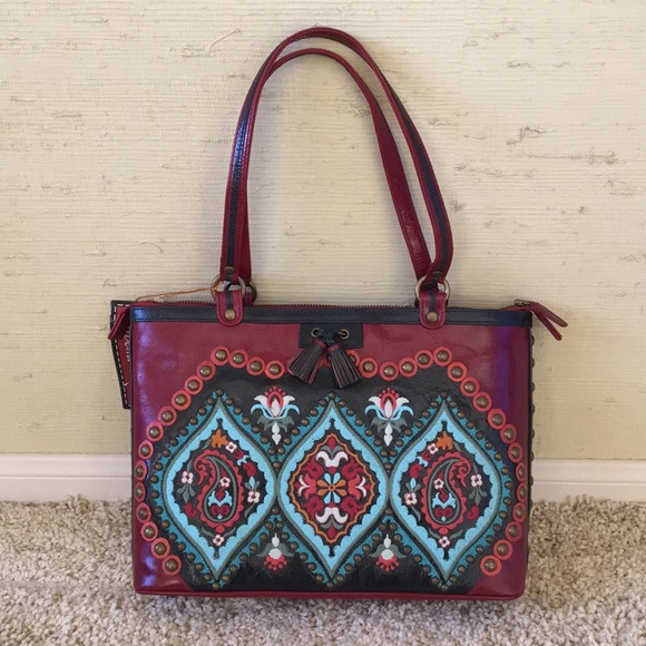 Beautiful Handbag - Picture 1 of 6